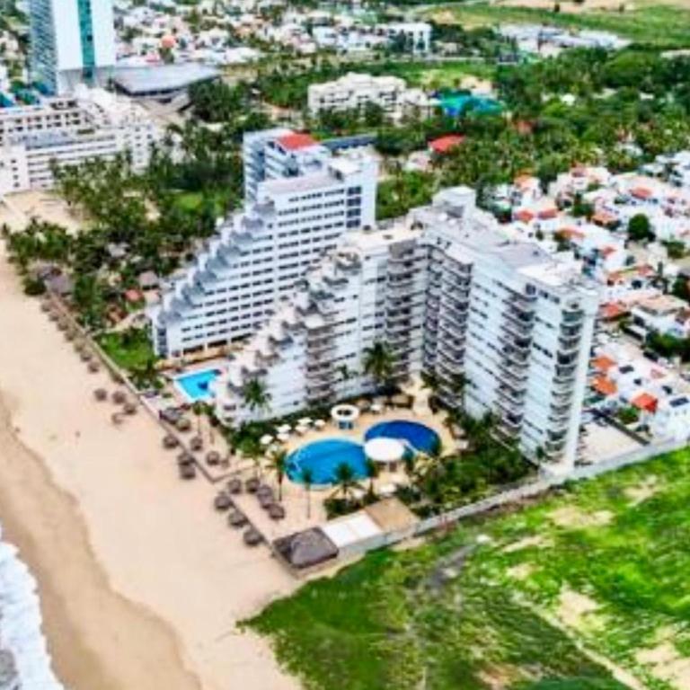 FRENTE AL MAR A PIE DE PLAYA ALBERCA y JACUZZI - Three-Bedroom Premium Apartment with Balcony - 22