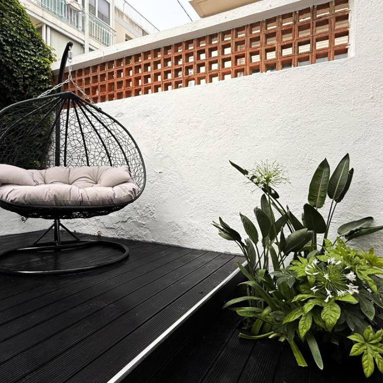102 - Beachside Renovated 1BR apt w private garden - Apartamento - 1