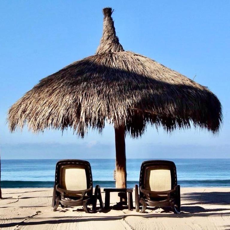 FRENTE AL MAR A PIE DE PLAYA ALBERCA y JACUZZI - Three-Bedroom Premium Apartment with Balcony - 19