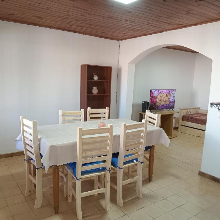 Alquiler por dia - Three-Bedroom House - 7
