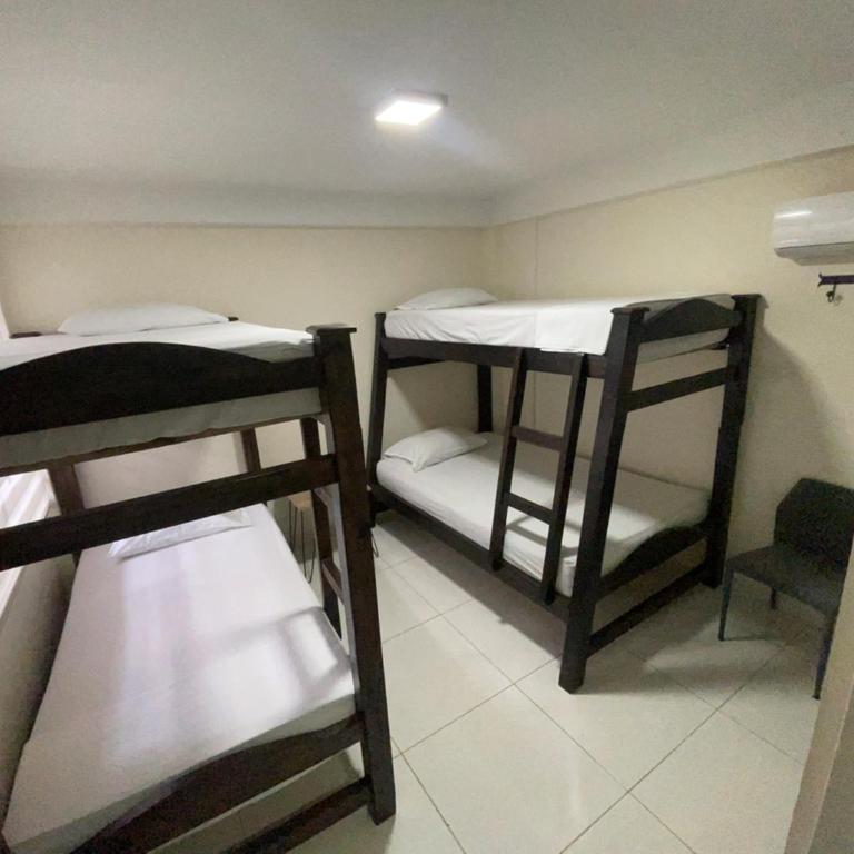 Hotel Avei Suites - Quadruple Room with Private Bathroom - 1