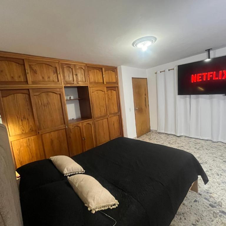 Amplio apartamento Guayabal cerca aeropuerto Olaya Herrera - Two-Bedroom Apartment - 3