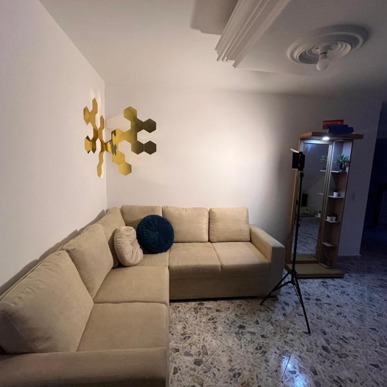 Amplio apartamento Guayabal cerca aeropuerto Olaya Herrera - Two-Bedroom Apartment - 11