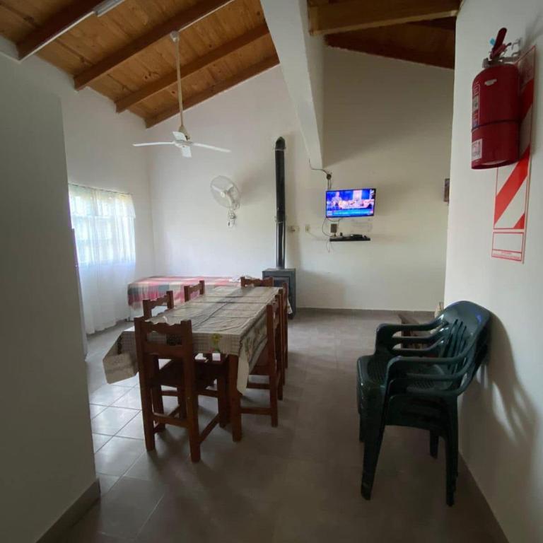 Alquileres Don Carlos - Casa de 2 dormitorios - 2