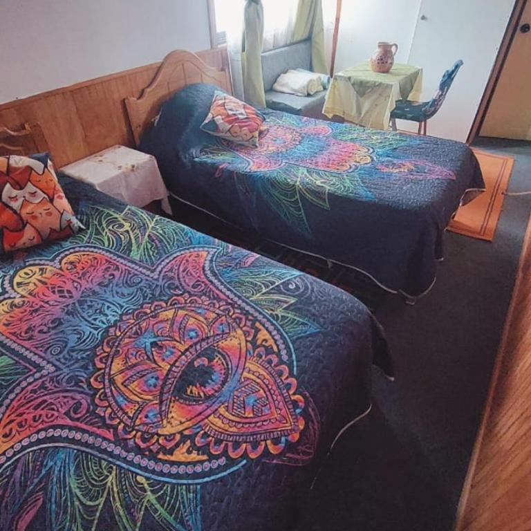 La profe juanita albornoz - Habitación Triple Económica con baño compartido - 2