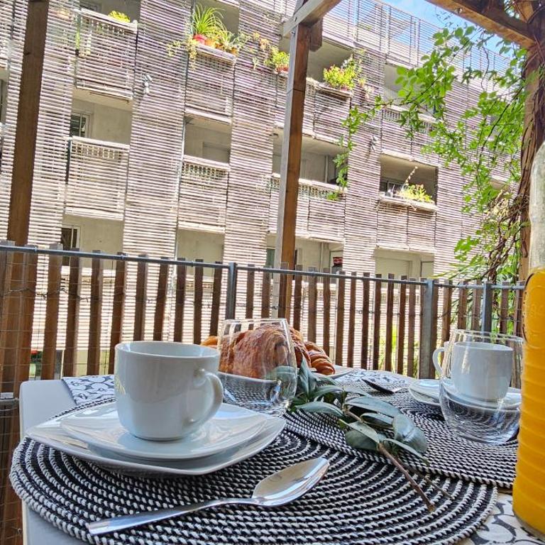 Appartement Cosy Dans Un Ecrin De Verdure -Nice - Appartement 1 Chambre - 32
