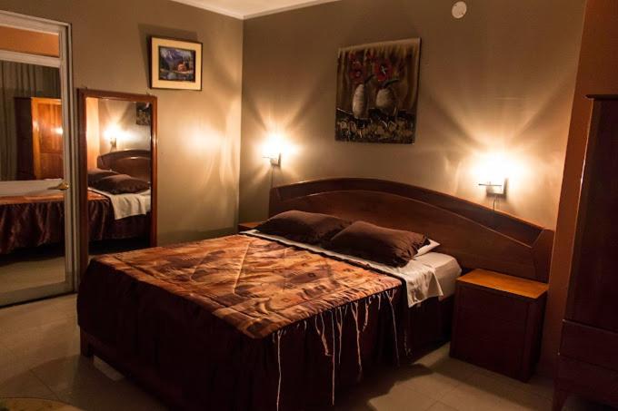 --- Hotel Prince -- Chanchamayo -- - Habitación Estándar - 1 cama grande - 1