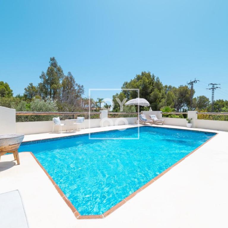 Villa Tutti sur Mer - boho style - private heated pool - mountain views - by Oyoostays - Villa de 3 dormitorios - 26