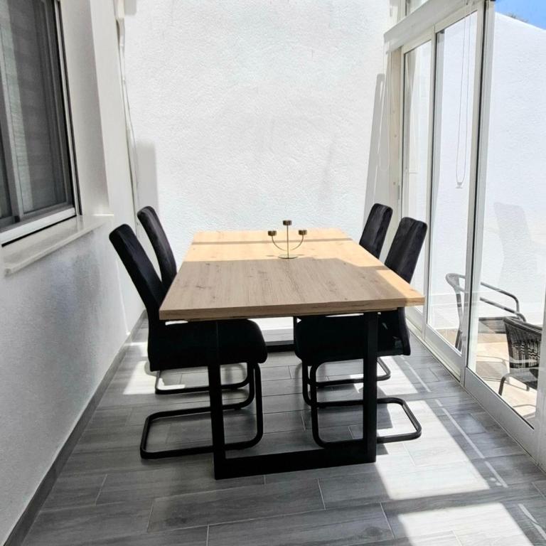 Family-Friendly Apartment-Torrevieja PMT33 - Two-Bedroom Apartment - 24