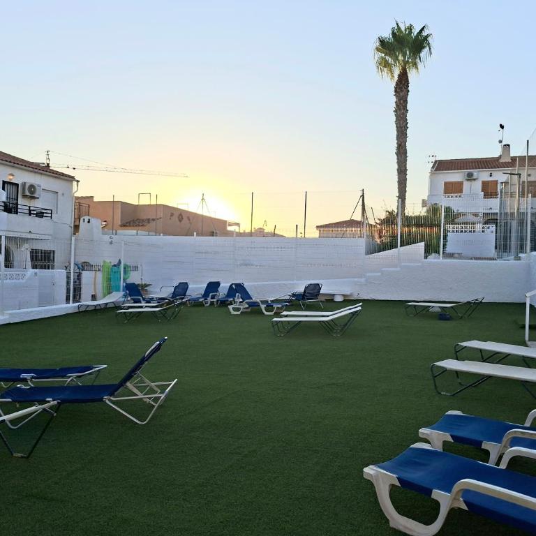 Family-Friendly Apartment-Torrevieja PMT33 - Two-Bedroom Apartment - 15