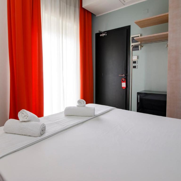 Hotel Derby - Camera Matrimoniale con Balcone e Vista Mare - 10