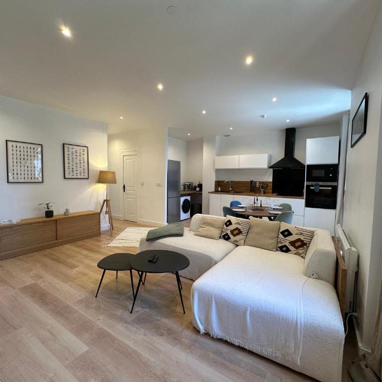 Appartement entier Cosy - Appartement 1 Chambre avec Terrasse - 1