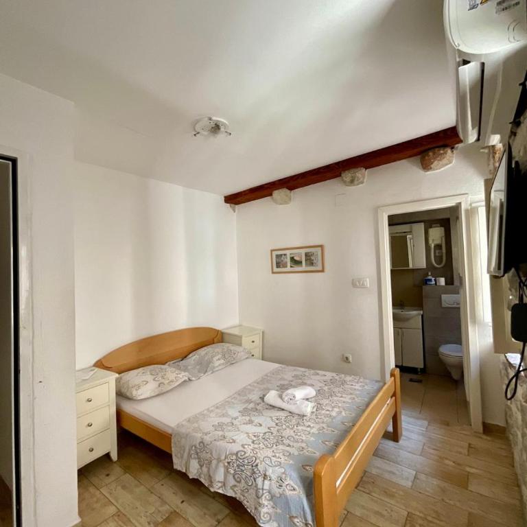 sar 3 - One-Bedroom Apartment - 10