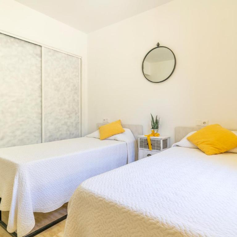 Lovely Apartment In Estepona With Wifi - Apartamento de 2 dormitorios - 8