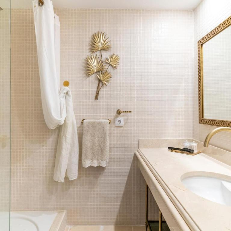 Lovely Apartment In Estepona With Wifi - Apartamento de 2 dormitorios - 9