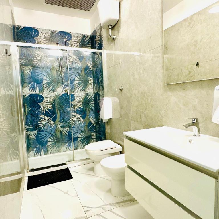 Jupiter Home - Camera Quadrupla con Bagno Privato - 7