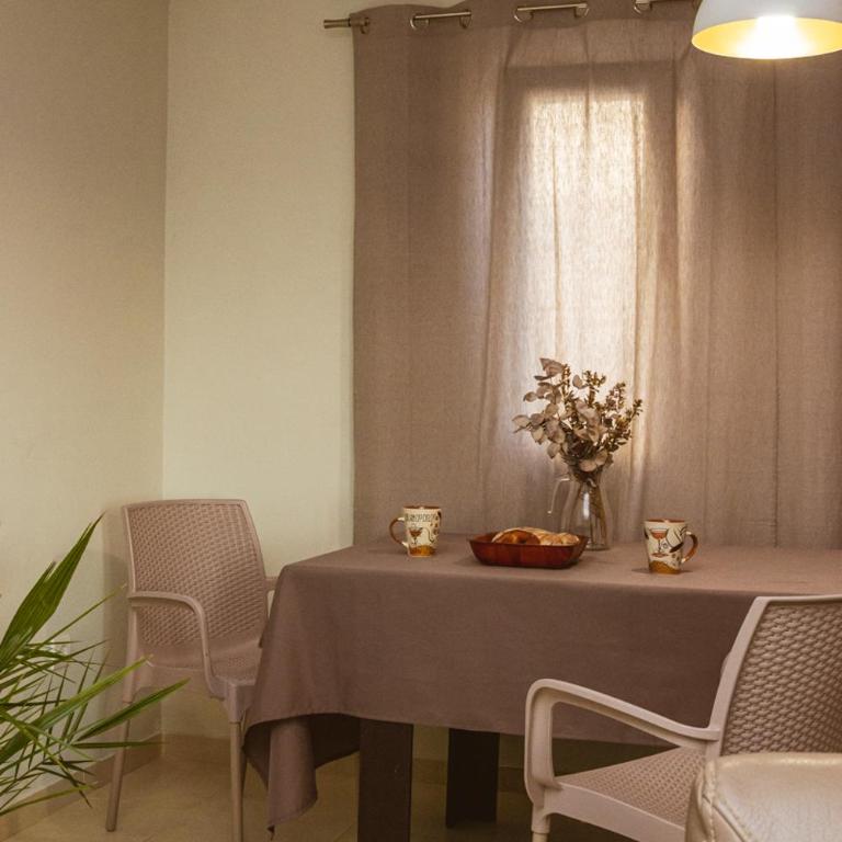 Peaceful Sea View Apartment - Two-Bedroom Apartment - 9