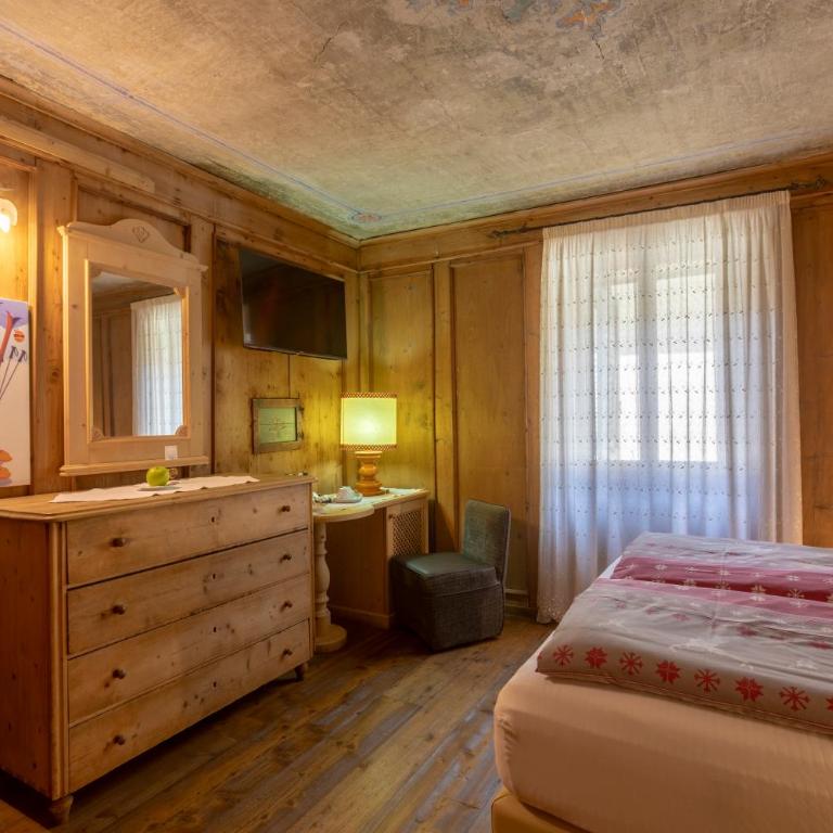 Historic Hotel Ristorante La Stua - Camera Standard Matrimoniale/Doppia con Letti Singoli - 3