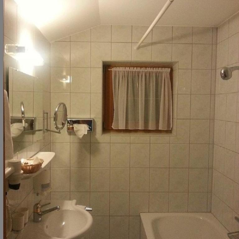 Hotel zum grünen Tor - Basic Doppelzimmer - 2