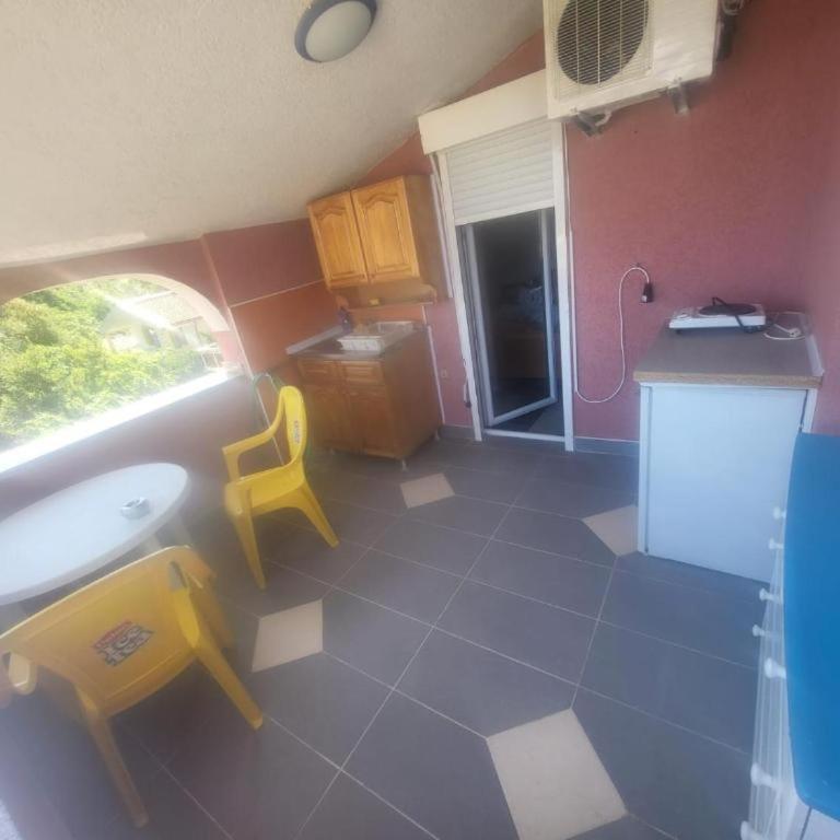 Asko Villa Apartment - Deluxe Double Room - 6