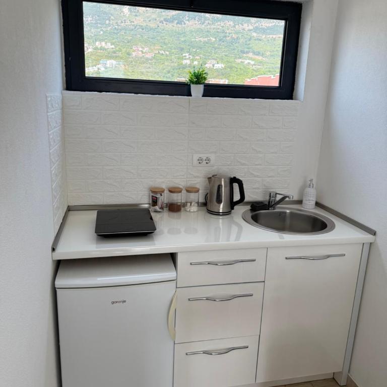Adam & Eve Family Apartment - One-Bedroom Apartment - 6