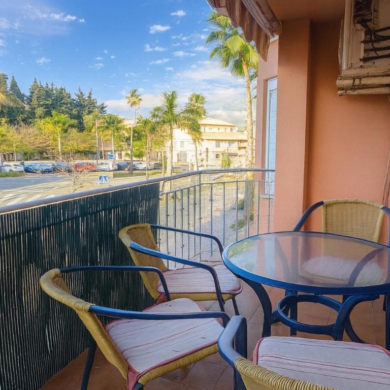 Aparment Neptuno- located on the promenade a few metres from the beach. - Apartamento de 3 dormitorios - 11