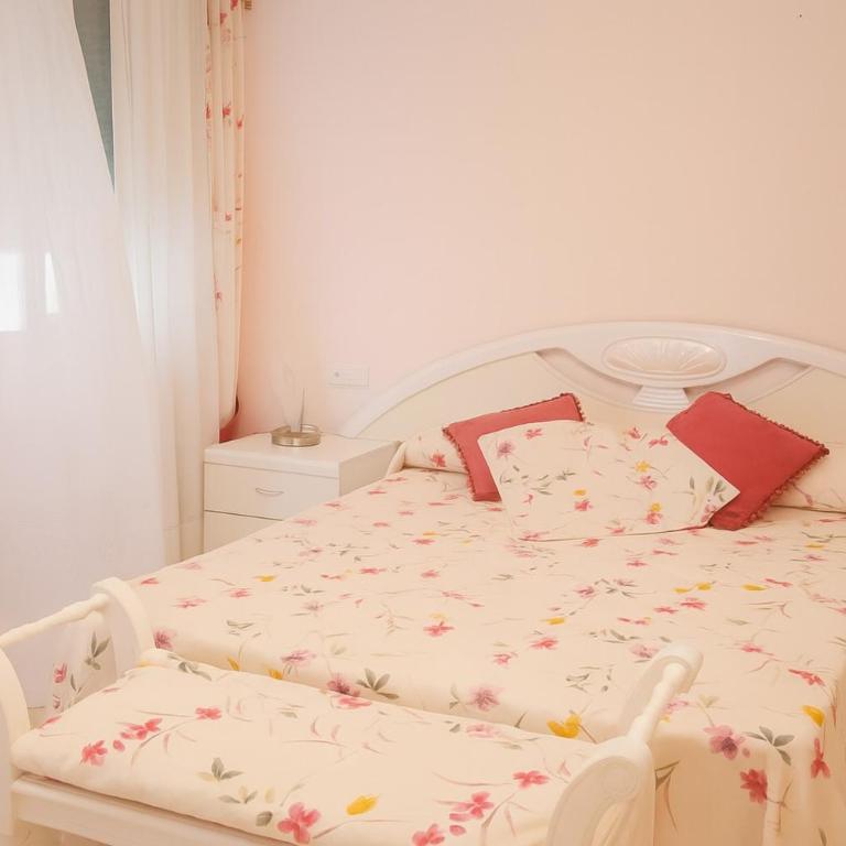 Aparment Neptuno- located on the promenade a few metres from the beach. - Apartamento de 3 dormitorios - 38