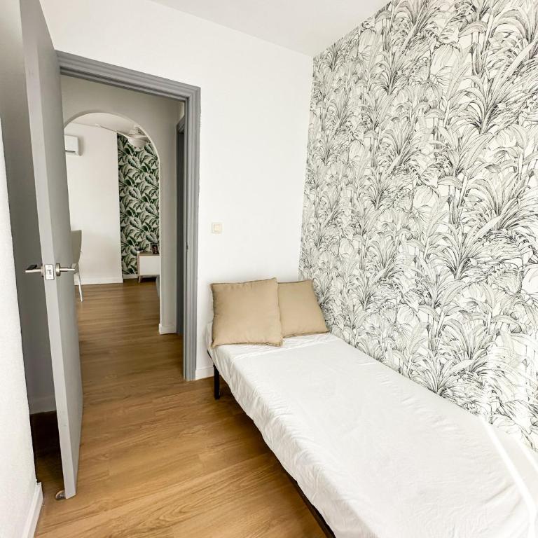 Apartamento 3 dormitorios con vistas al mar en Torrevieja - Three-Bedroom Apartment with Sea View - 19