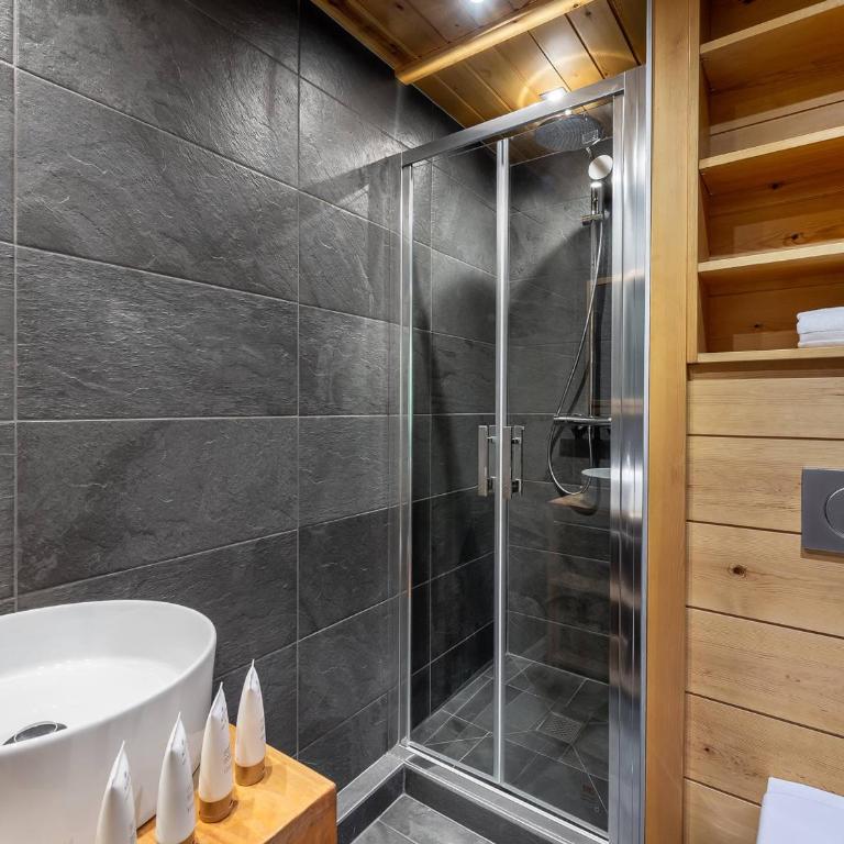 Grand appartement à Val-d'Isère : 4 pièces, 95m², 7 pers, balcons, parking, exposé Sud-Est - FR-1-567-4 - Apartment (7 Adults) - 9