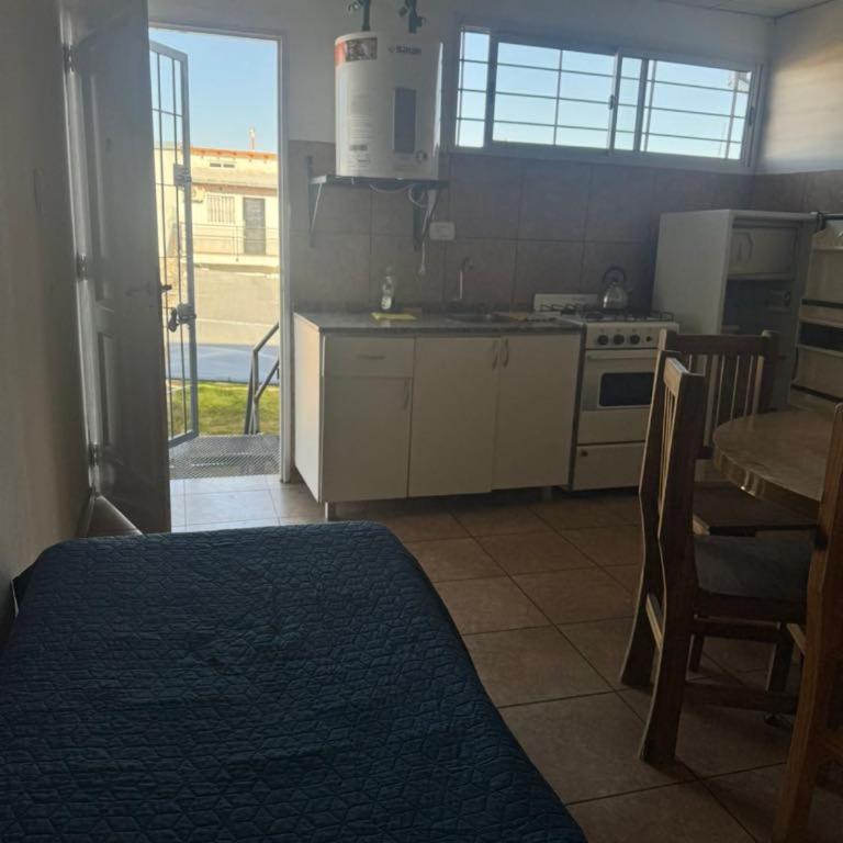 Condominio Atuel con Cocina Wifi Cochera Desayuno - Apartamento de 2 dormitorios - 7