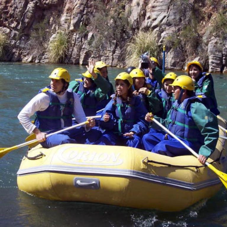 Condominio Atuel con Cocina Wifi Cochera Desayuno - Apartamento de 2 dormitorios - 9