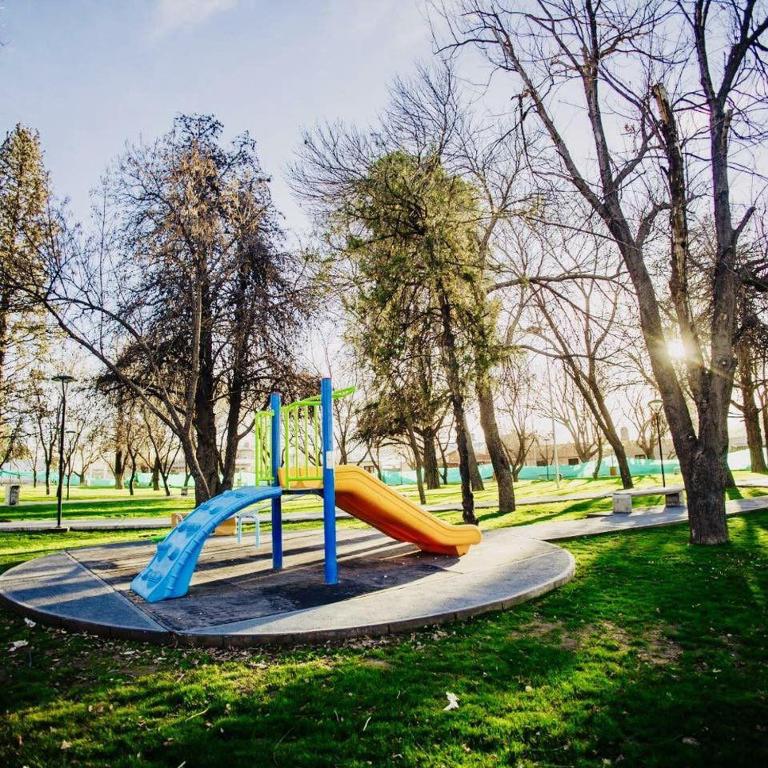 Condominio Atuel con Cocina Wifi Cochera Desayuno - Apartamento de 2 dormitorios - 16