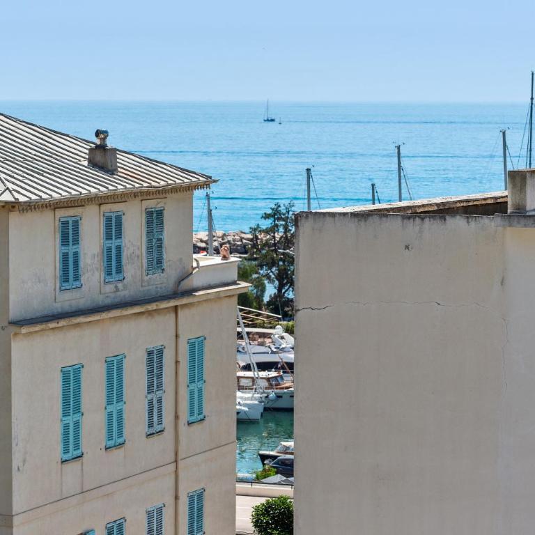 Menton, Appartement 3 pièces, clim garage, piscine - Appartement 2 Chambres avec Balcon et Terrasse - 26