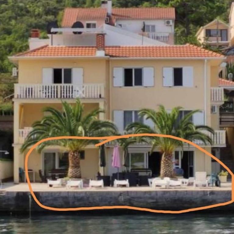 Montenegro face mer accès direct plage - Two-Bedroom Apartment with Sea View - 1