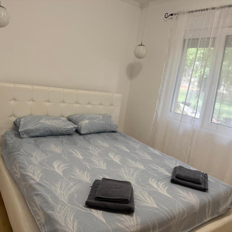 MarFri Apartments - One-Bedroom Apartment - 2