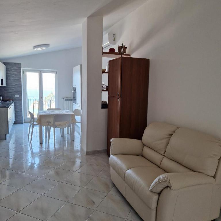Lodge Rosa - Double Room with Park View - 8