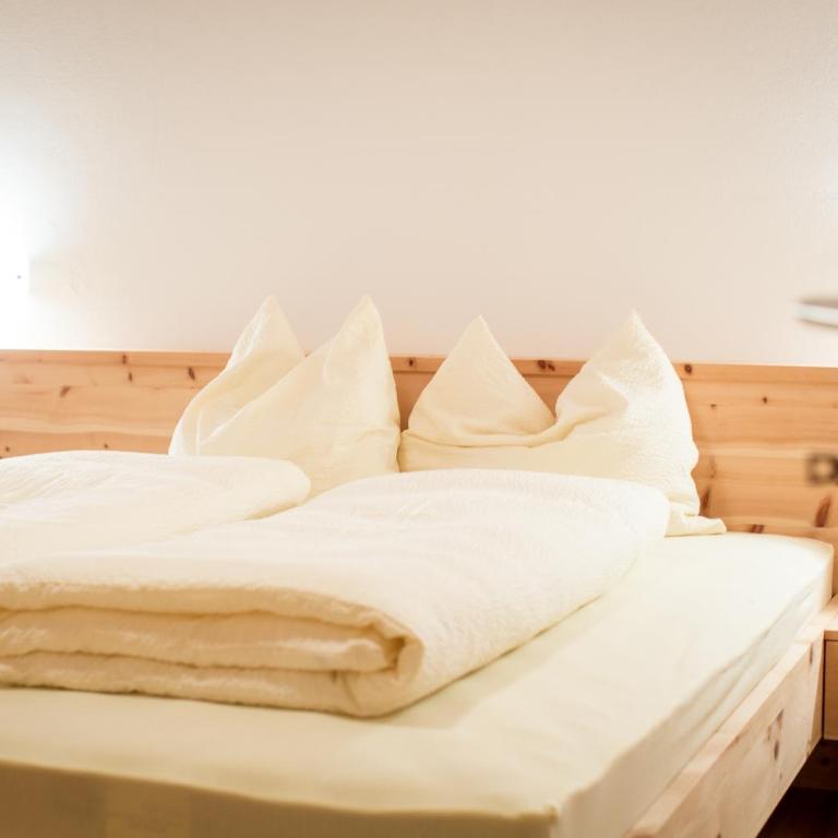 Brugger Hof - Camera Matrimoniale con Letto Supplementare - 3