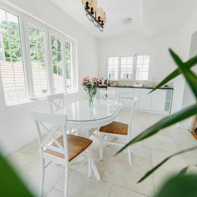 Apartments Captain's Villa - Superior Apartman - 8