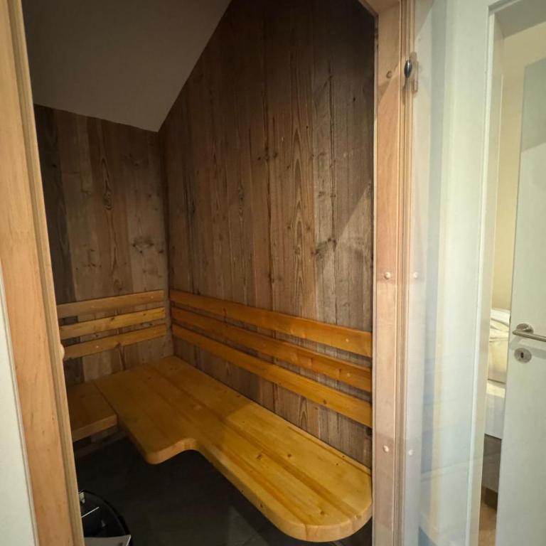 Chalets Dualhaus, 2 Apartments mit Sauna, Nähe Pressegger See, Skibus zum Nassfeld - Chalet mit 2 Schlafzimmern - 14