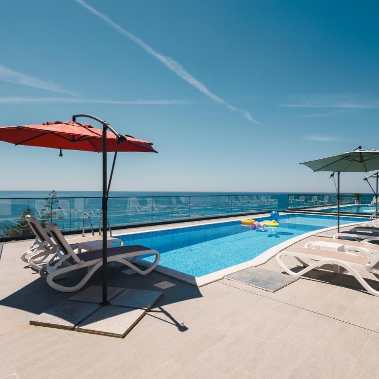 Seafront Villa with Private Pool in Dobra Voda, Montenegro - Villa - 17