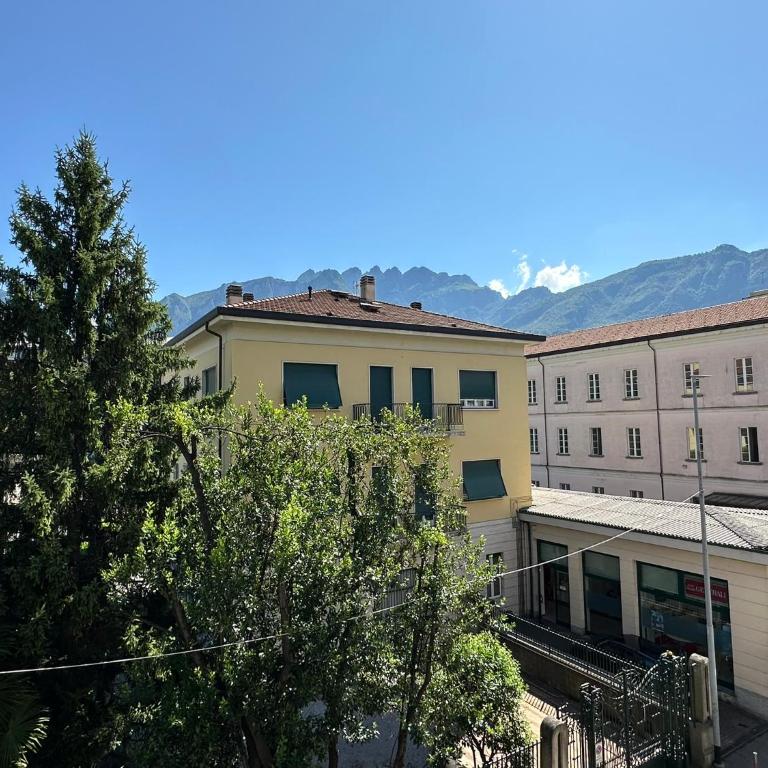 Casa Dante - Central apartment in Lecco - Appartamento con 2 Camere da Letto - 30