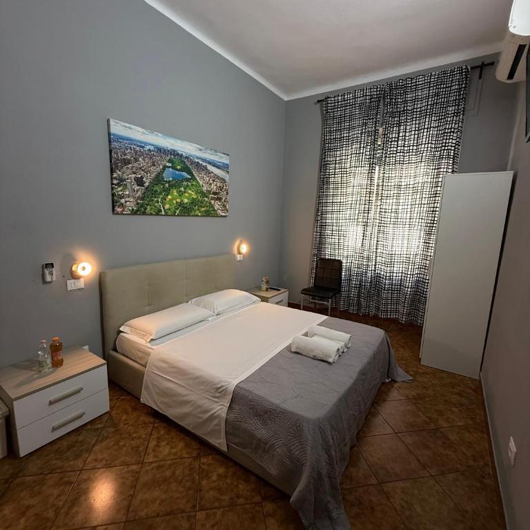 Crown Guest House - Camera Matrimoniale con Bagno Privato - 1