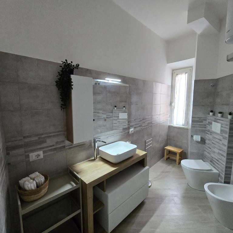 Di Lollo Comfort Suites - Appartamento Standard con 3 Camere da Letto - 7