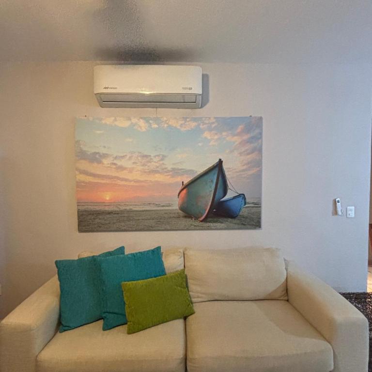 MAI Cozy Apartment 2BR AC and Parking Quiet Stay - Two-Bedroom Apartment - 8