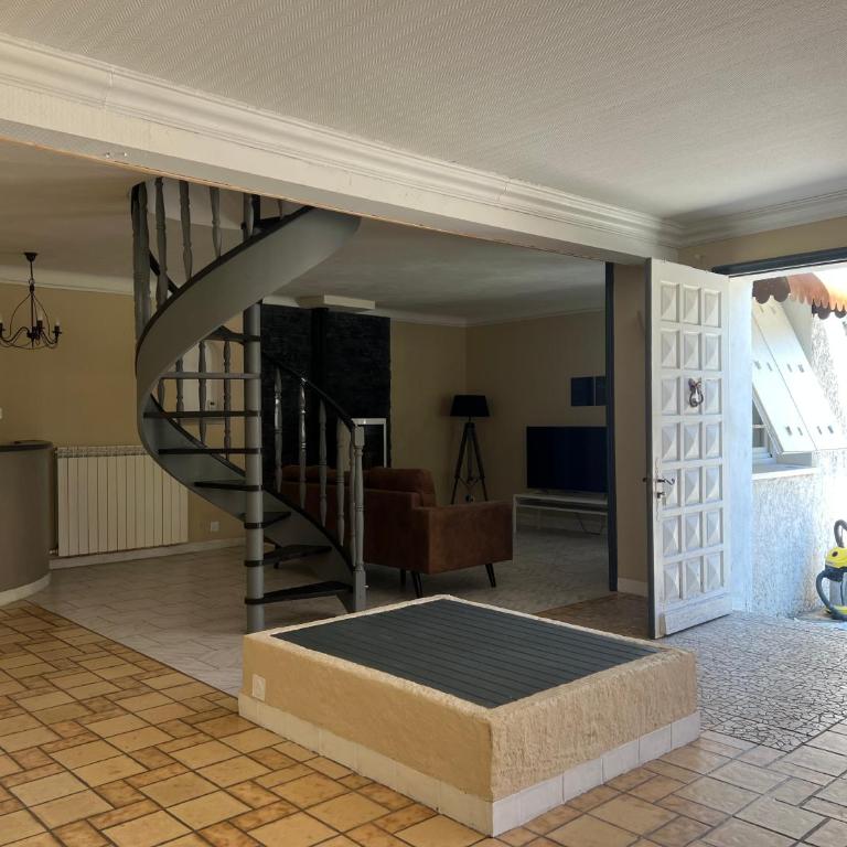 Maison Provençale avec piscine - Maison de Vacances - 13