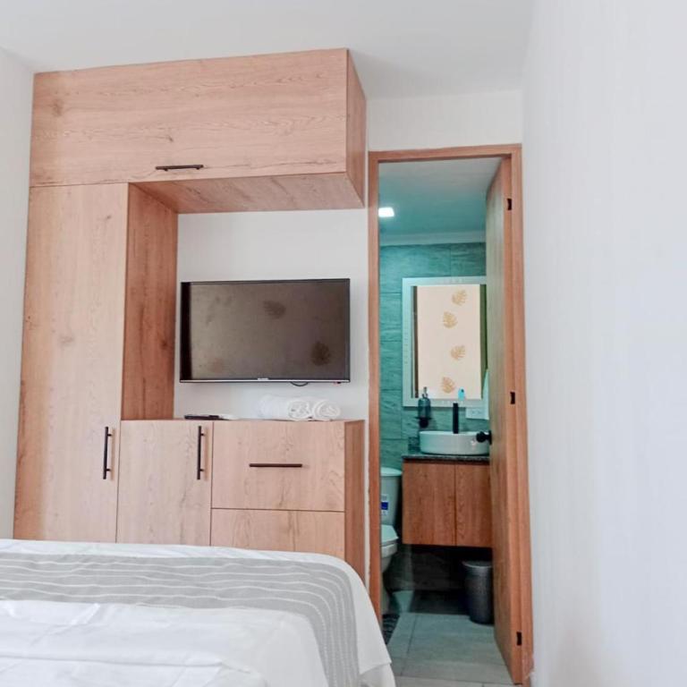 Apartamento cerca el mar sunset 47 - Three-Bedroom Apartment - 8