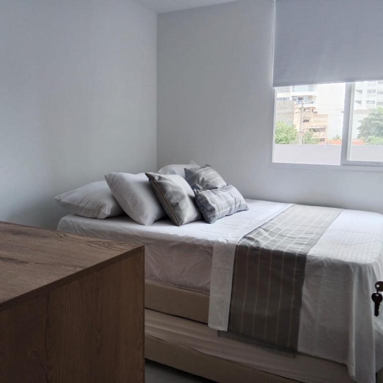 Apartamento cerca el mar sunset 47 - Three-Bedroom Apartment - 11