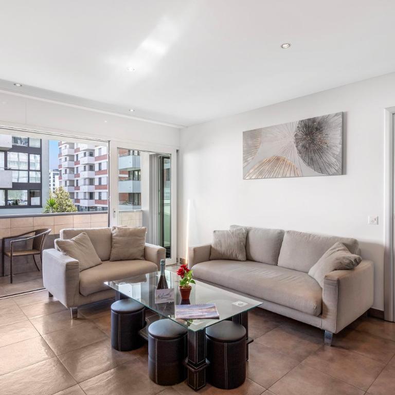 Art Apartment Locarno - Balcony and Parking - Happy Rentals - Apartment with Balcony - 1