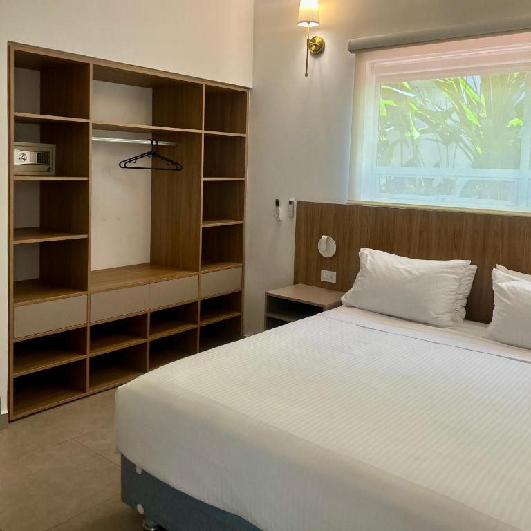 Habitación elegante en casa con piscina y jacuzzi - 4 - Habitación Doble con baño privado - 26