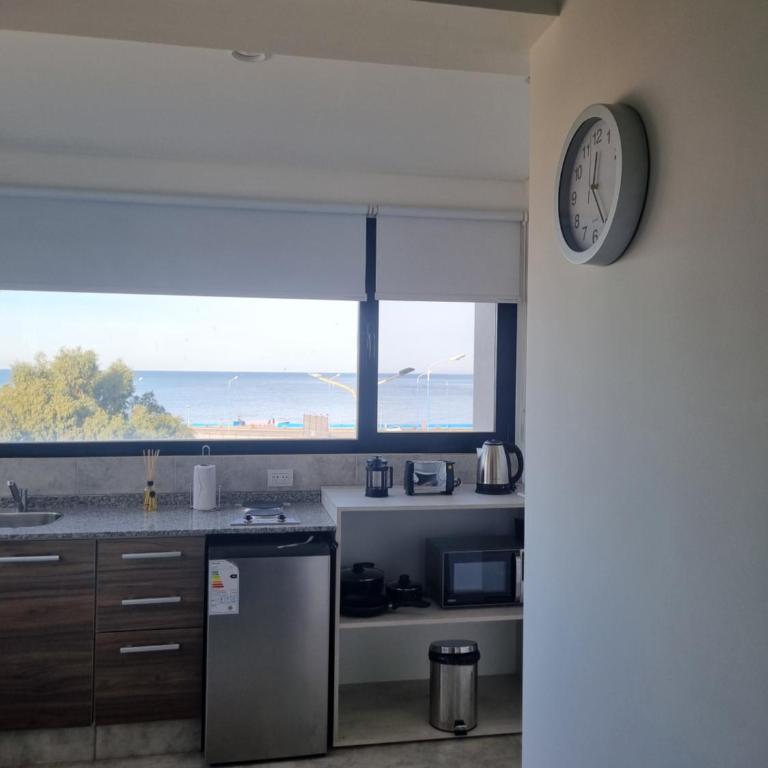 Yrigoyen Apart - Habitación Doble con vistas al mar - 11